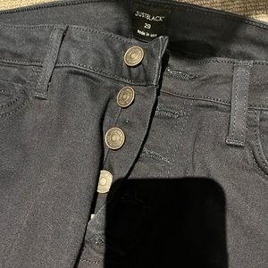 Never worn Just black jeans
